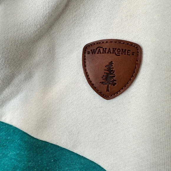 Wanakome Sweatshirt Hoodie Size S EUC - Picture 2 of 8